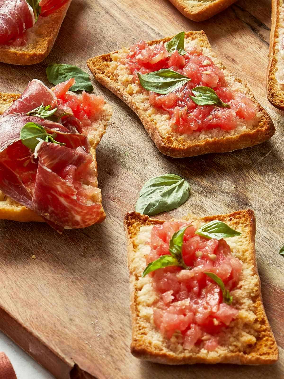 Simple Spanish Pan con Tomate: Maximum Flavor, Minimal Effort